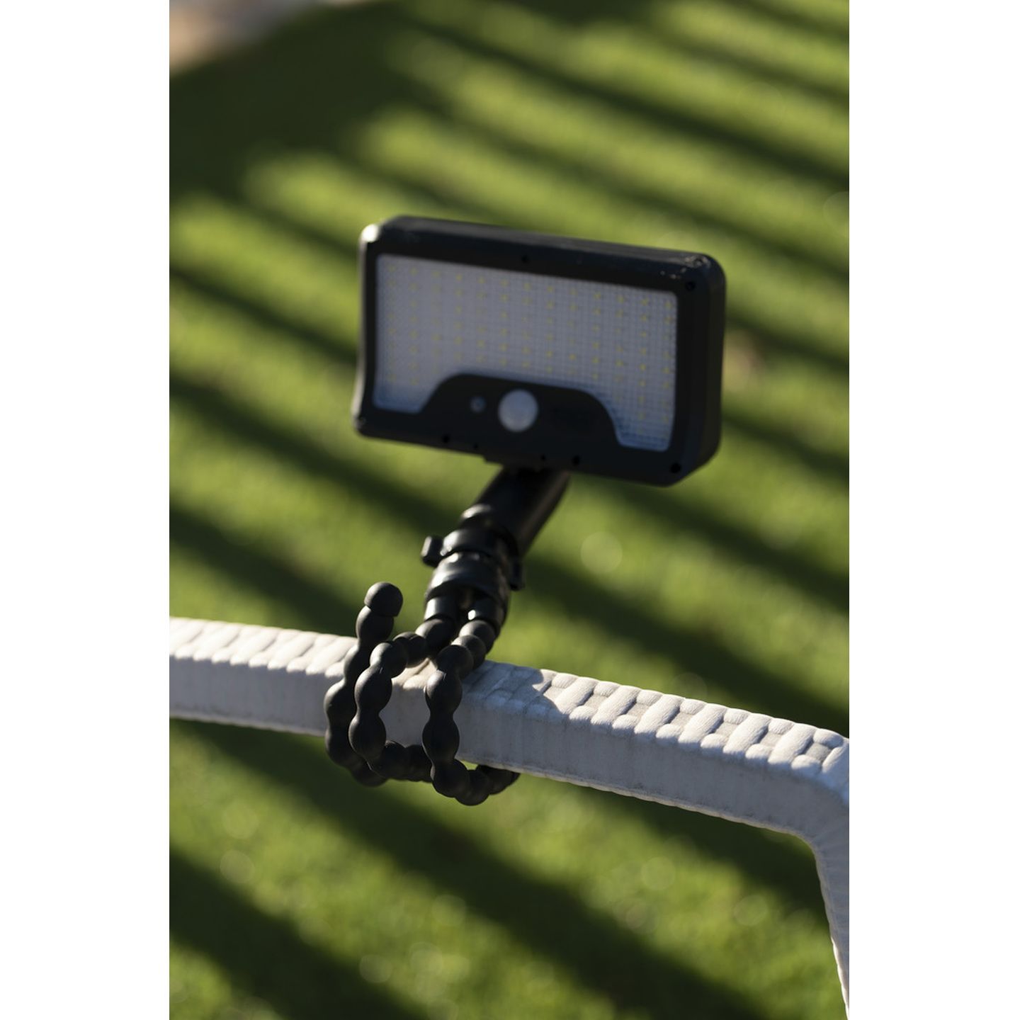 500LM Solar Powered Work LED Light with Tripod Stand