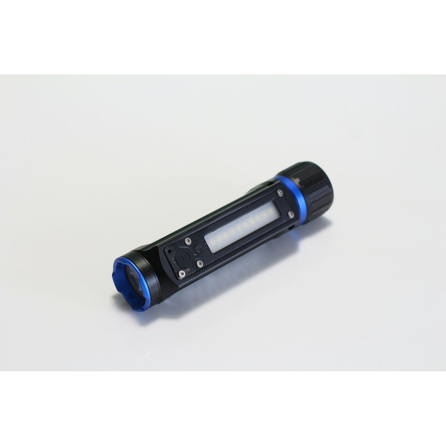 1000LM Rechargeable High-Intensity LED Torch
