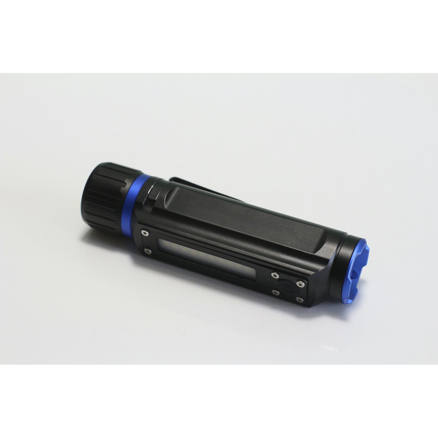 1000LM Rechargeable High-Intensity LED Torch