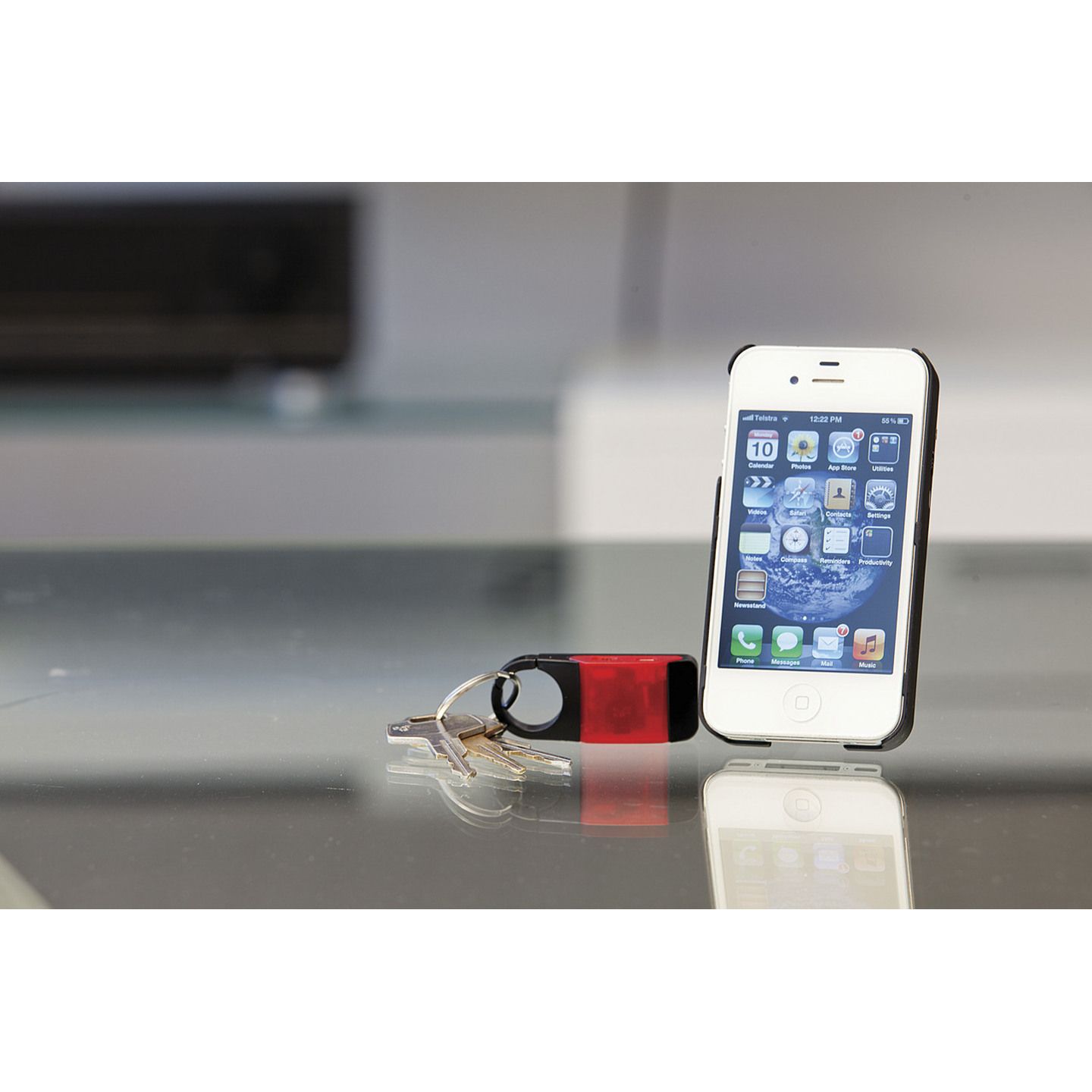 Protective Case with Wireless Alert Keyring to suit iPhone 4